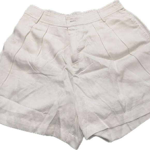 Wishlist Pants - Wishlist Cream Pleated Shorts
